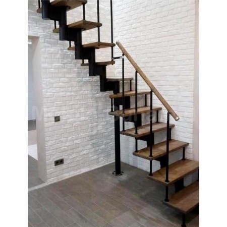 Лестницa на второй этаж А-9